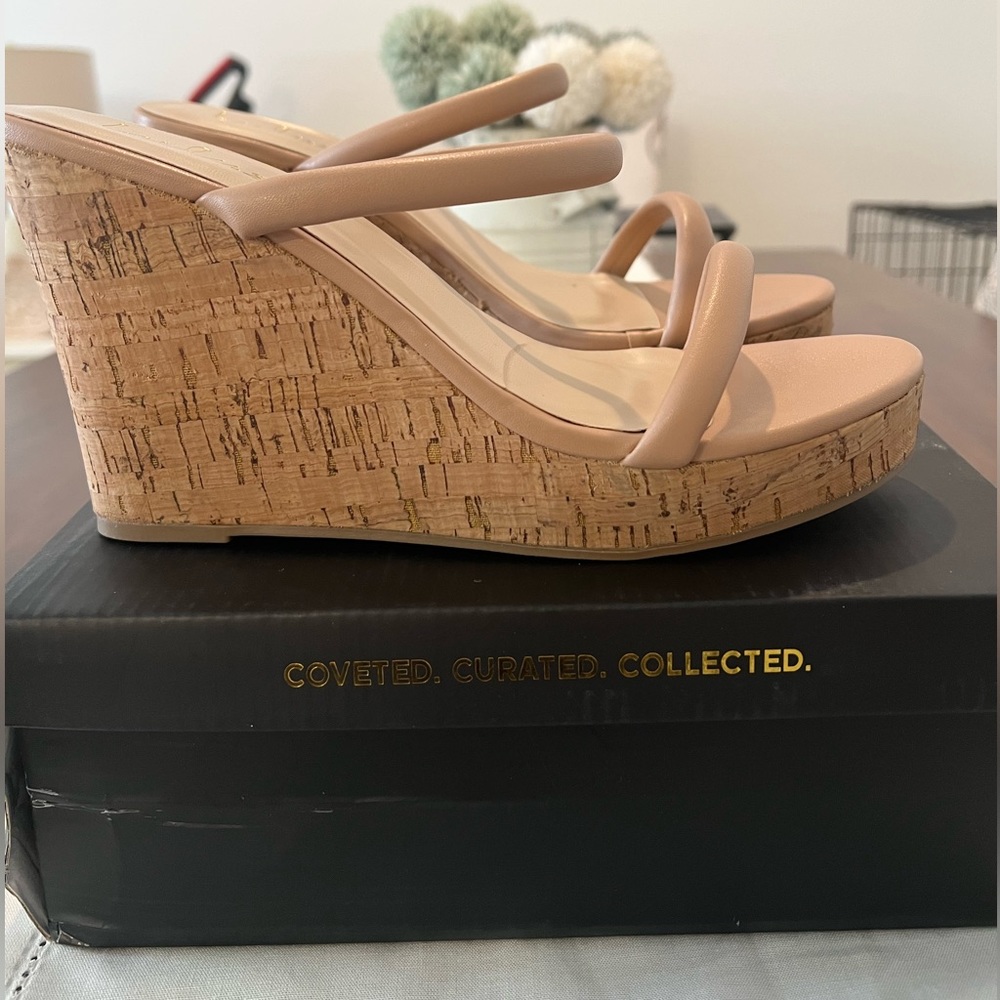 Lulu's | Double Strap Wedge Sandals | Nude | 10 | NEW in Box